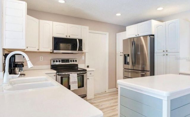 5875 BAY PINES LAKES BOULEVARD, St Petersburg, FL 33708