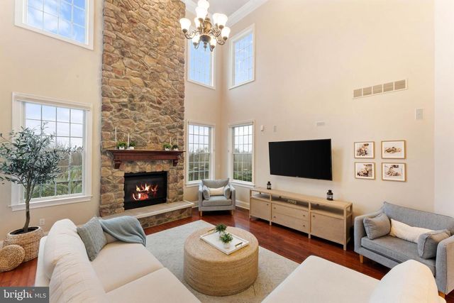 1036 AZLEN LN, Chalfont, PA 18914