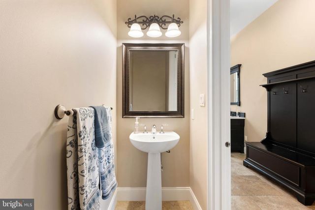 1036 AZLEN LN, Chalfont, PA 18914