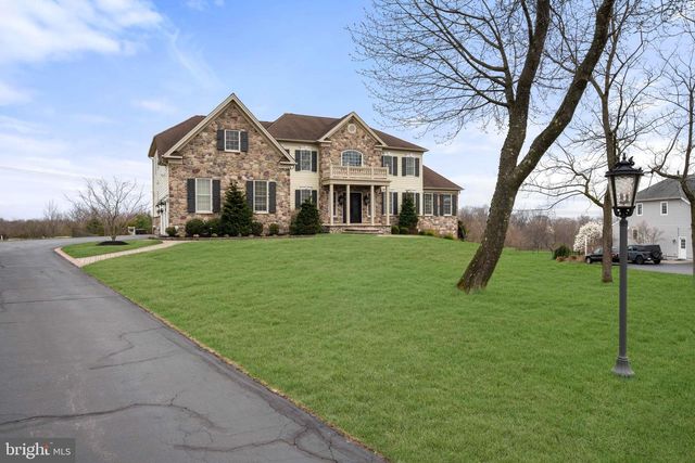 1036 AZLEN LN, Chalfont, PA 18914