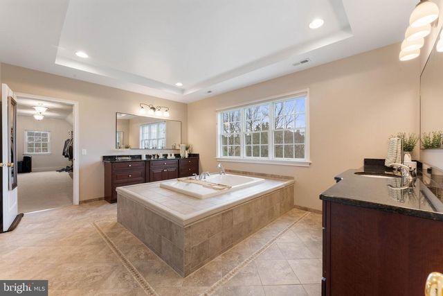 1036 AZLEN LN, Chalfont, PA 18914
