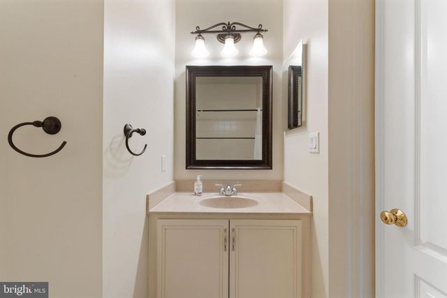 1036 AZLEN LN, Chalfont, PA 18914