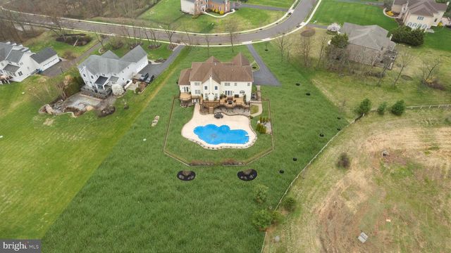 1036 AZLEN LN, Chalfont, PA 18914