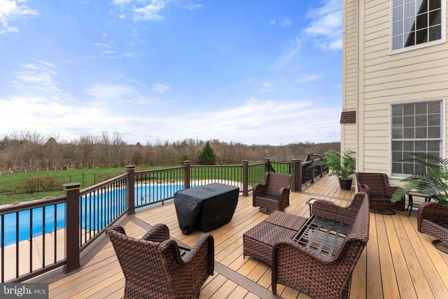 1036 AZLEN LN, Chalfont, PA 18914