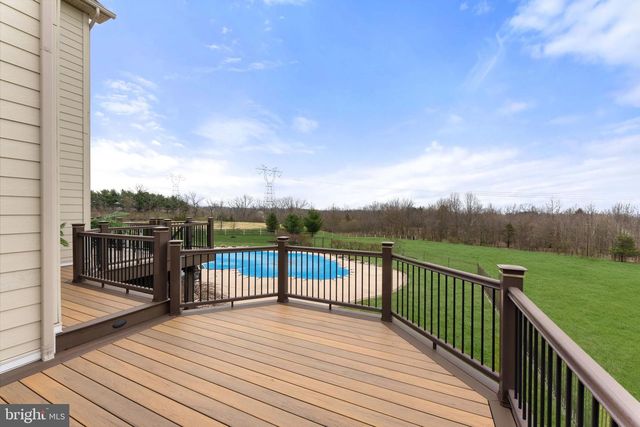 1036 AZLEN LN, Chalfont, PA 18914