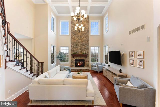 1036 AZLEN LN, Chalfont, PA 18914