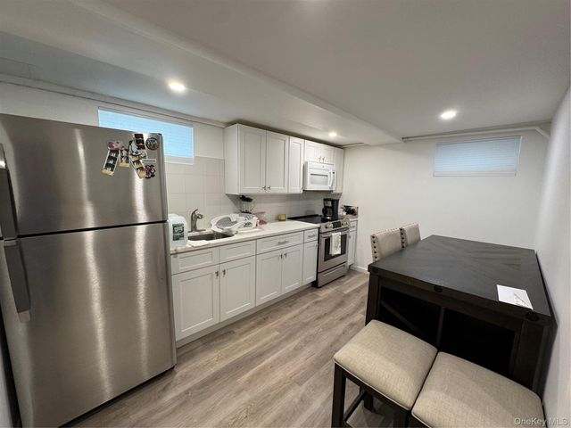 25401 Pembroke Avenue Ground Duplex, Little Neck, NY 11362