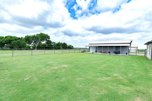 2250 County Road 2360, Decatur, TX 76234
