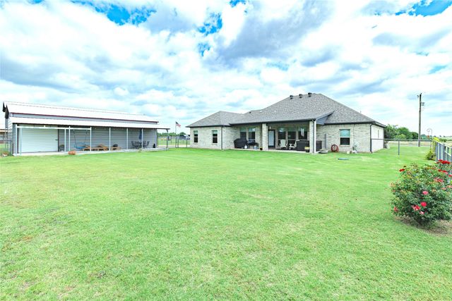 2250 County Road 2360, Decatur, TX 76234