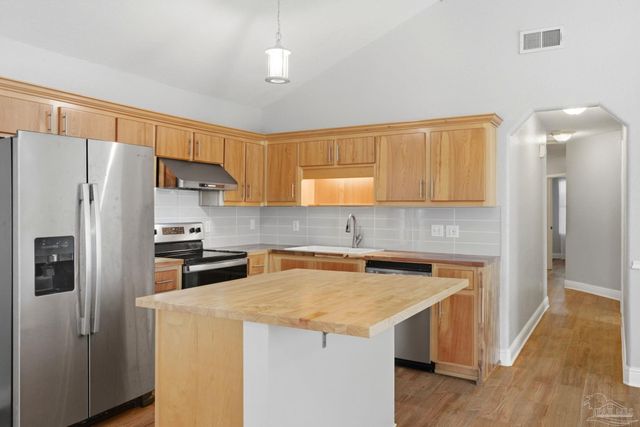 514 W Strong St, Pensacola, FL 32501