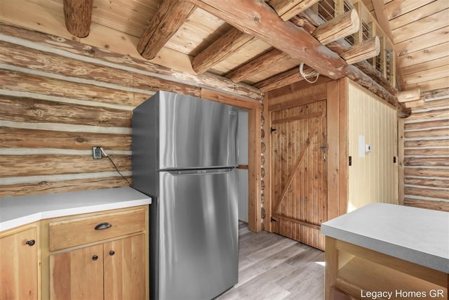 11332 Henderson Road, Montague, MI 49437