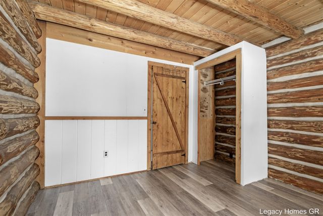 11332 Henderson Road, Montague, MI 49437