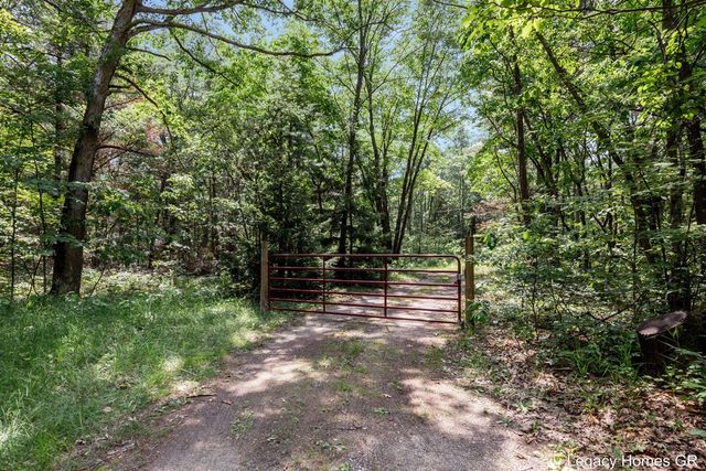 11332 Henderson Road, Montague, MI 49437