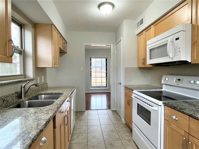 1703 Greenhaven Drive, Richardson, TX 75080