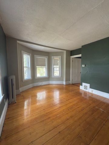 137 Lynde St. 2, Melrose, MA 02176