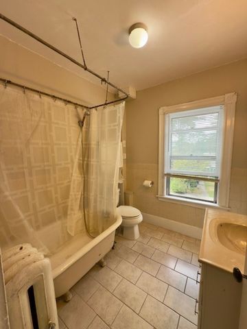 137 Lynde St. 2, Melrose, MA 02176