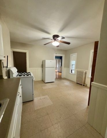 137 Lynde St. 2, Melrose, MA 02176