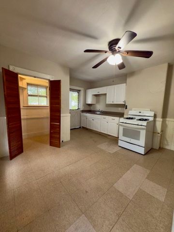 137 Lynde St. 2, Melrose, MA 02176