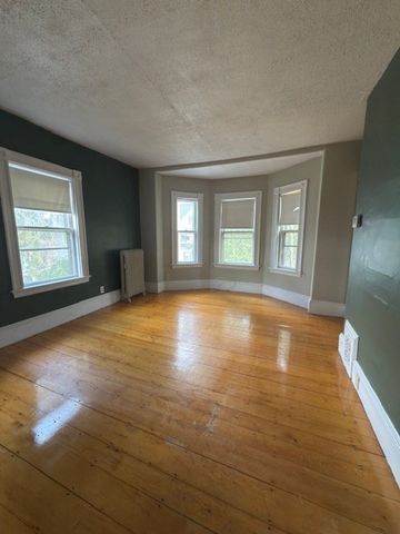 137 Lynde St. 2, Melrose, MA 02176