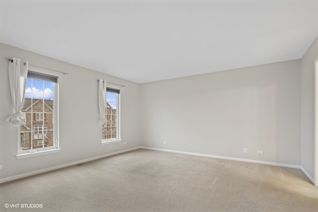 261 Sype Drive, Carol Stream, IL 60188