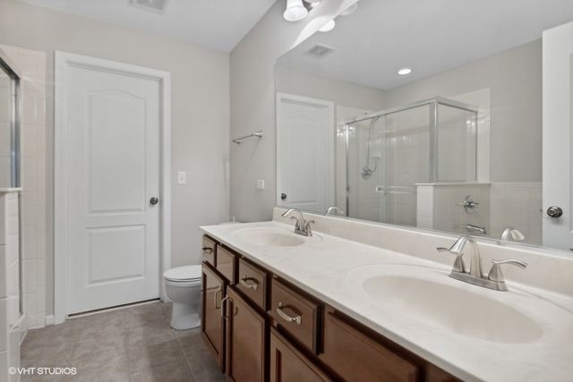 261 Sype Drive, Carol Stream, IL 60188