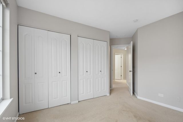 261 Sype Drive, Carol Stream, IL 60188