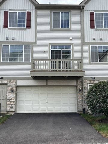 261 Sype Drive, Carol Stream, IL 60188