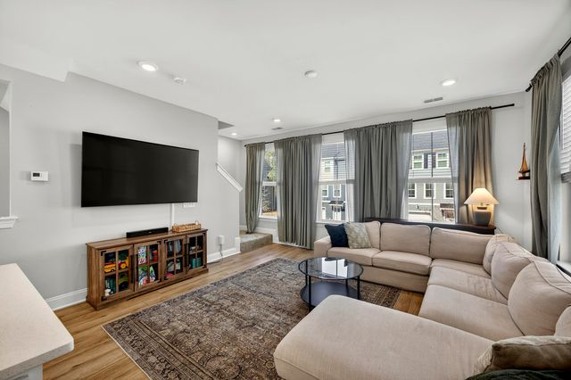 1243 Tice Lane, North Charleston, SC 29405