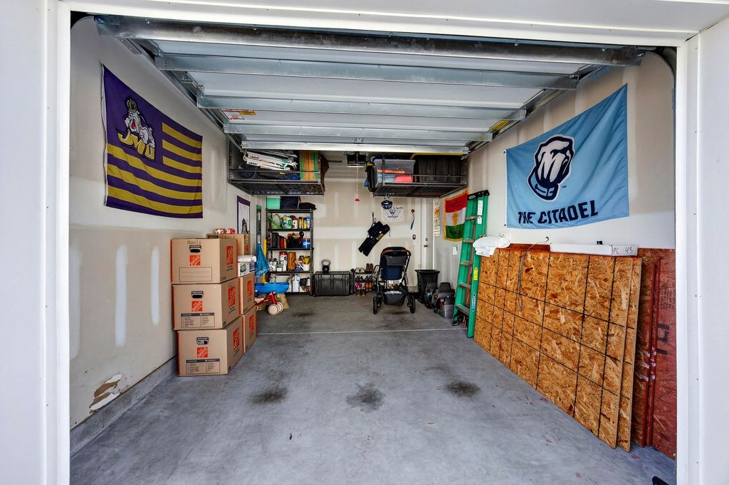 Image 6 of property listing at 1243 Tice Lane, North Charleston, SC 29405