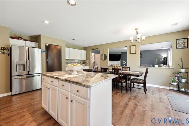 13525 Thornsett Ln, Chester, VA 23831