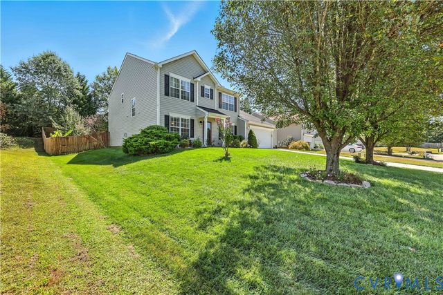 13525 Thornsett Ln, Chester, VA 23831
