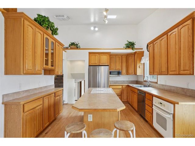 7640 W Meadow Dr, Littleton, CO 80128