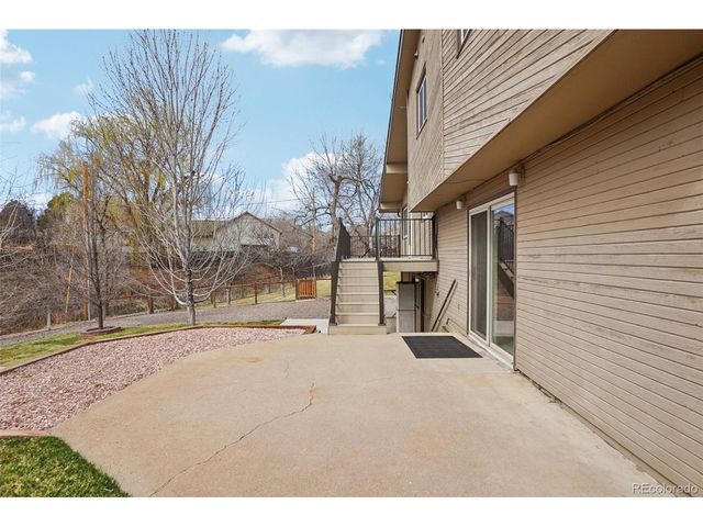 7640 W Meadow Dr, Littleton, CO 80128