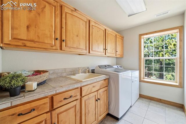 17255 Lamplight Drive, Monument, CO 80132