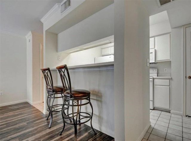 501 W 26th ST 109, Austin, TX 78705