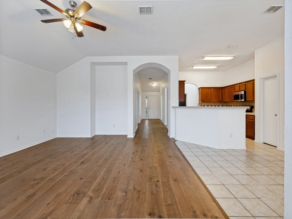 2459 Frontier Drive, Grand Prairie, TX 75052 — photo 4
