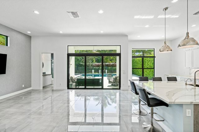 9006 Dulcetto Court, Boca Raton, FL 33496