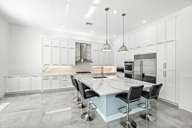 9006 Dulcetto Court, Boca Raton, FL 33496
