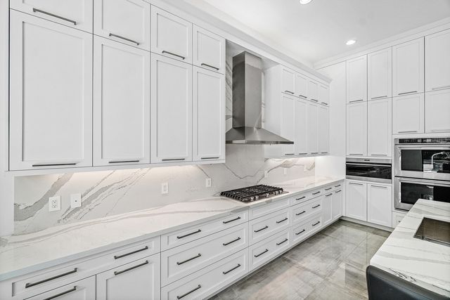 9006 Dulcetto Court, Boca Raton, FL 33496