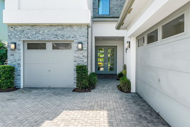 9006 Dulcetto Court, Boca Raton, FL 33496