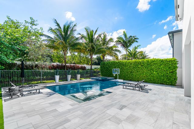 9006 Dulcetto Court, Boca Raton, FL 33496