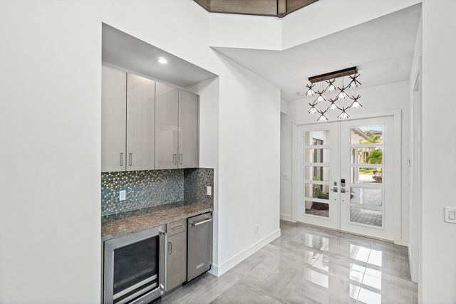 9006 Dulcetto Court, Boca Raton, FL 33496