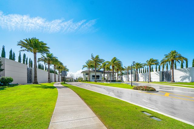 9006 Dulcetto Court, Boca Raton, FL 33496