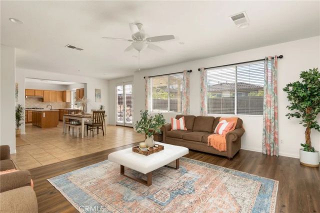 1093 Meridian Court, Oceanside, CA 92057