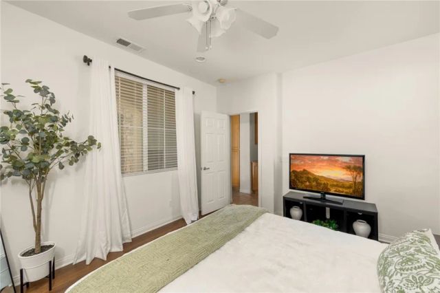 1093 Meridian Court, Oceanside, CA 92057