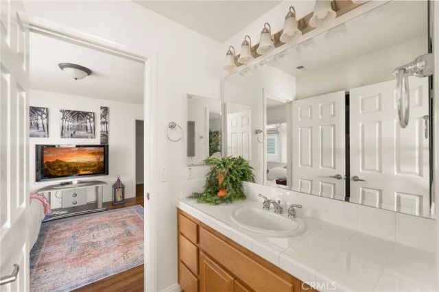 1093 Meridian Court, Oceanside, CA 92057