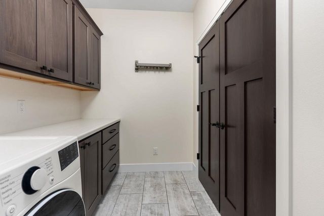 6653 Morning Dew Lane, Sun Prairie, WI 53590