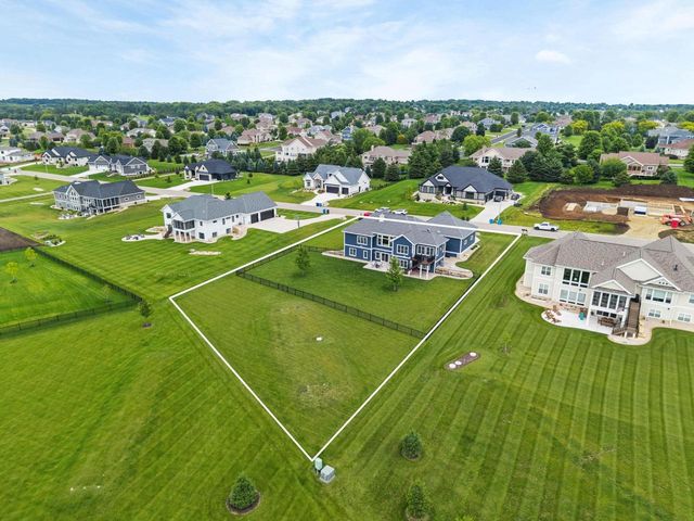 6653 Morning Dew Lane, Sun Prairie, WI 53590
