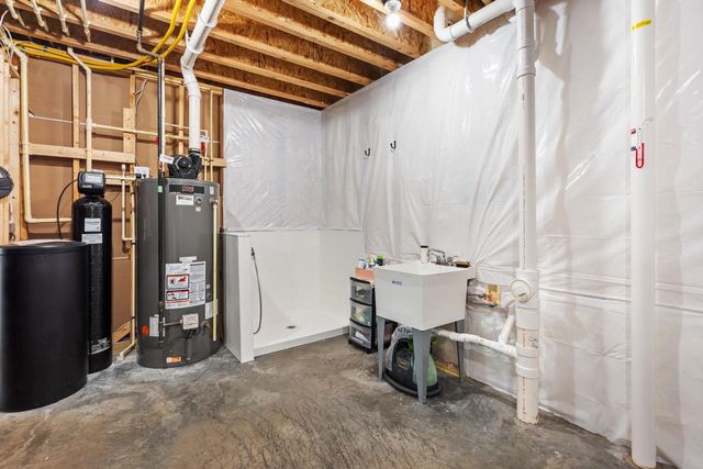 6653 Morning Dew Lane, Sun Prairie, WI 53590