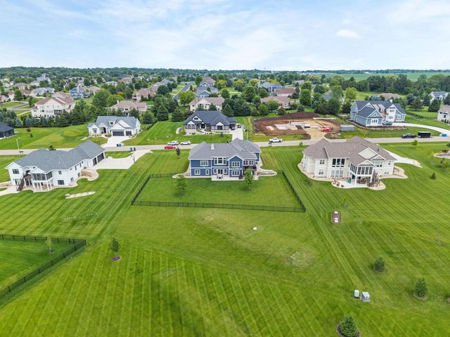 6653 Morning Dew Lane, Sun Prairie, WI 53590
